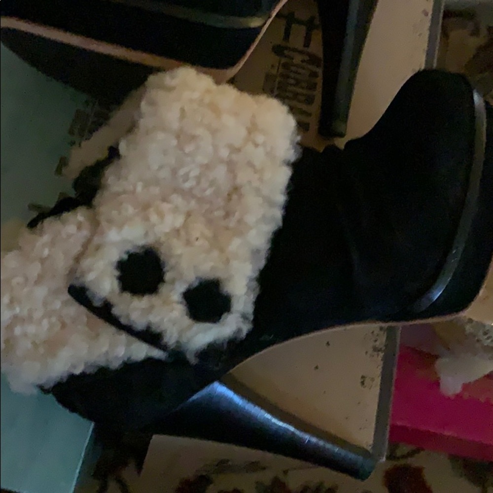 Ugg boots size 6.5 black, New!! 👢🥰💗